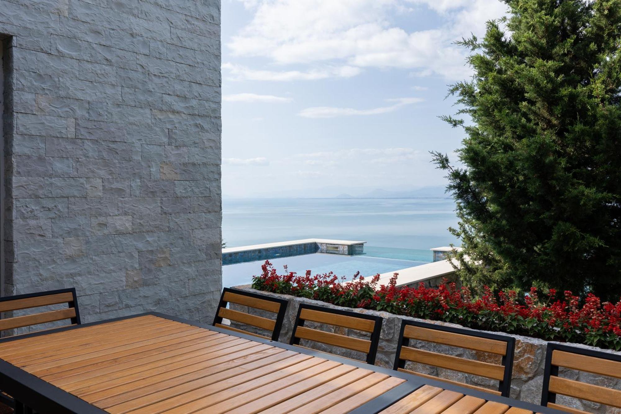 The Luxury Villa Shiroka Exterior photo